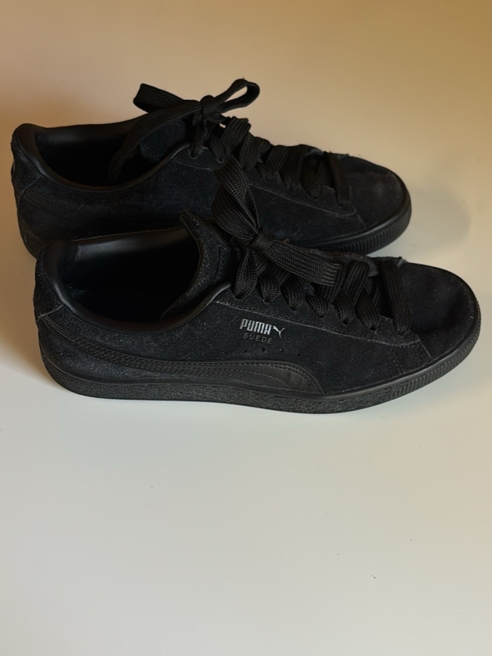 PUMA Suede Classic Sneakers in Black